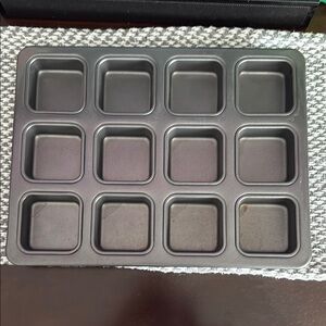 Gray Non-Stick Square brownie Pan